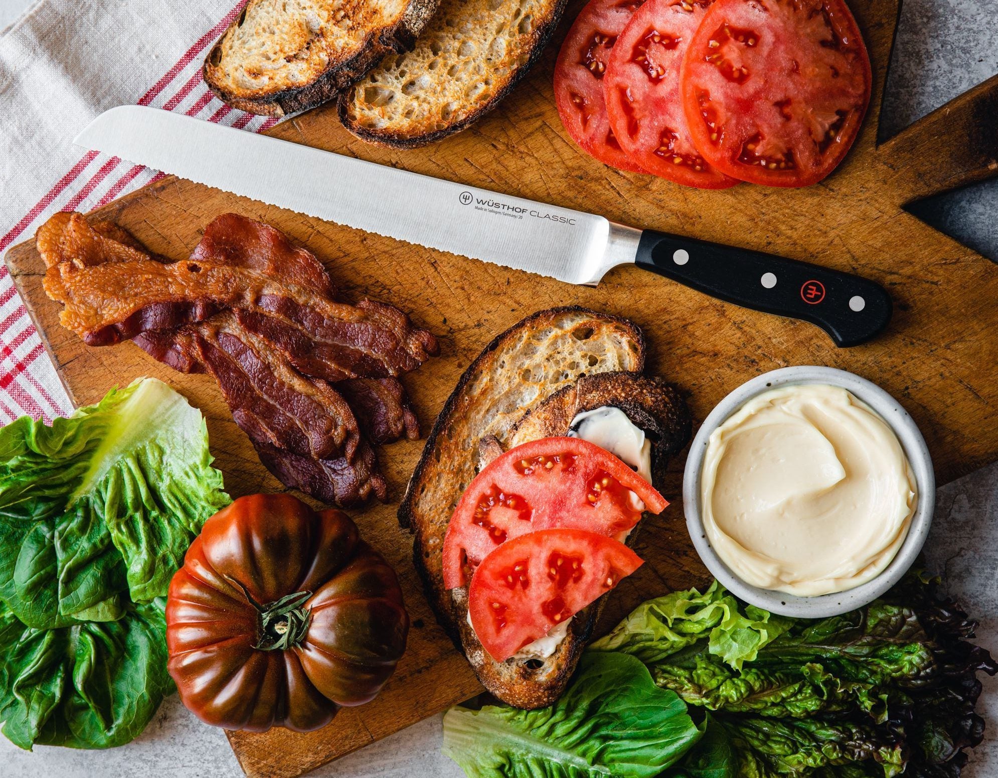 Wusthof Classic 9" Double Serrated Bread Knife